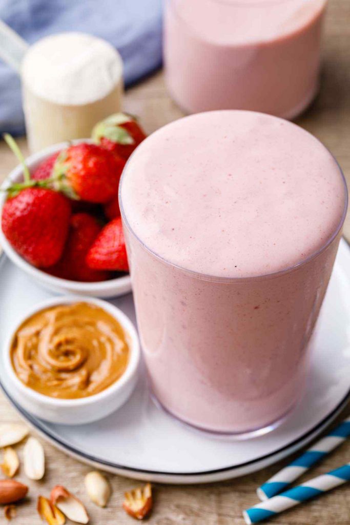 Peanut Butter and Jelly Protein Shake (ERMAHGERD!) Healthy Substitute