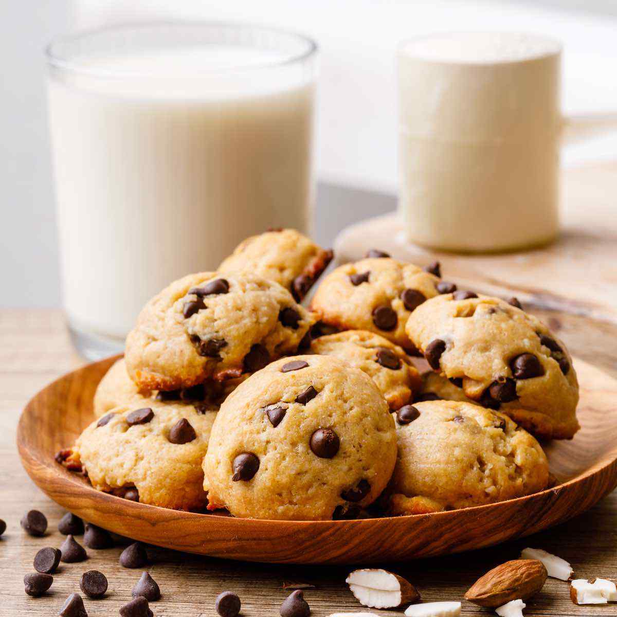 6Ingredient Almond Flour Chocolate Chip Protein Cookies Healthy