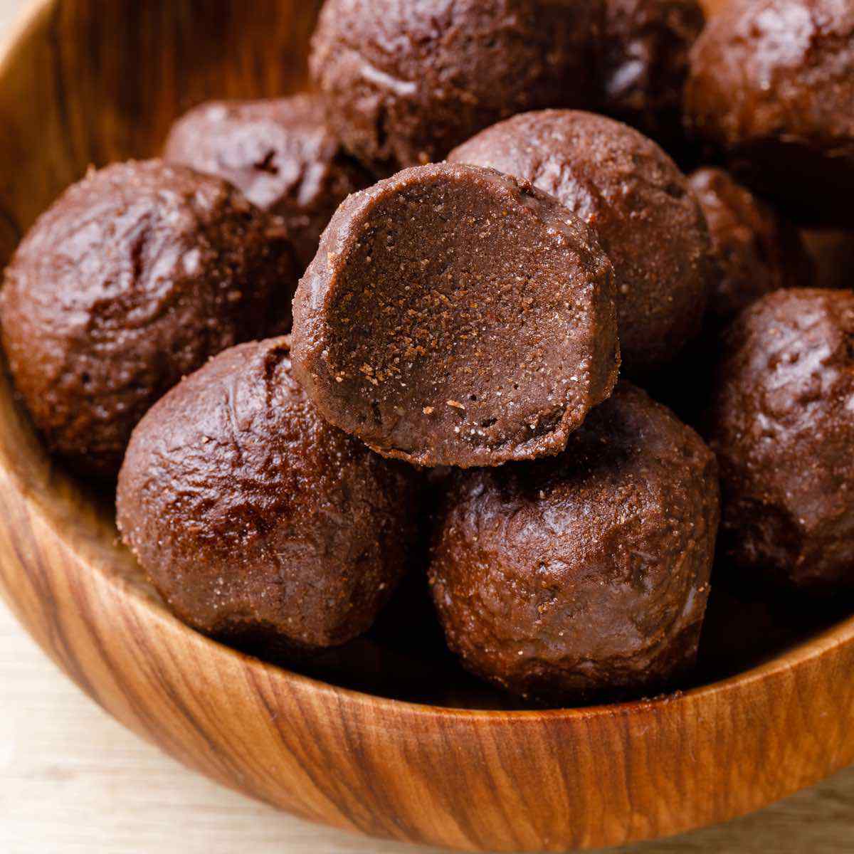 fudgy-brownie-batter-fat-bombs-keto-and-paleo-friendly-snack