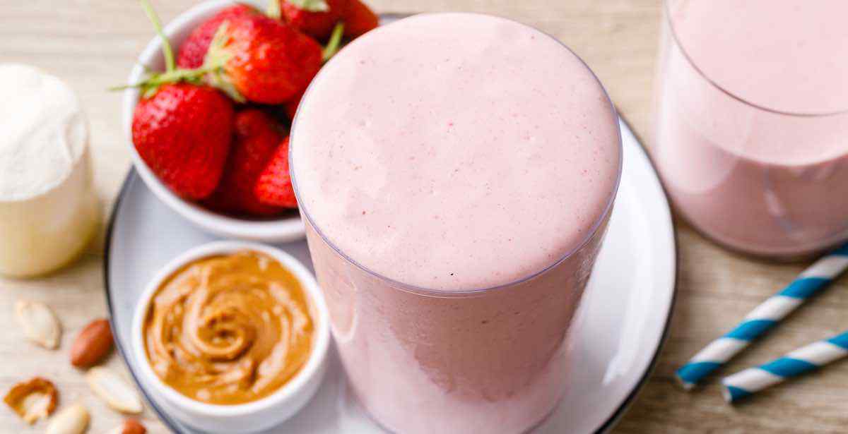 Peanut Butter and Jelly Protein Shake (ERMAHGERD!) Healthy Substitute