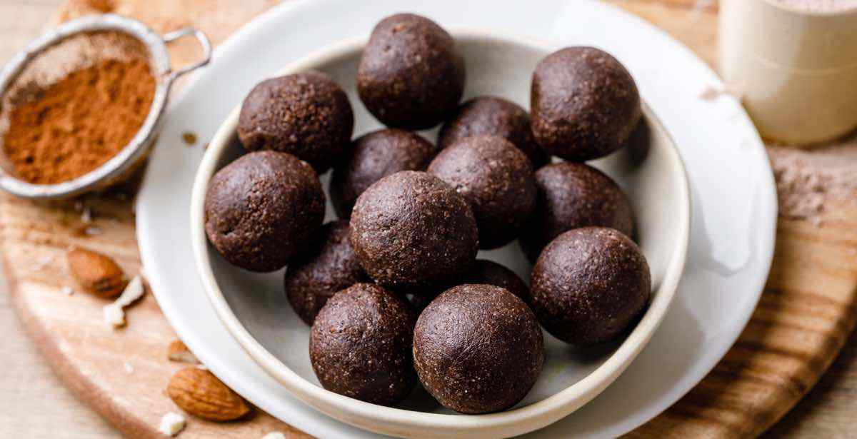 Easy 5Ingredient Protein Powder Energy Balls Healthy Substitute