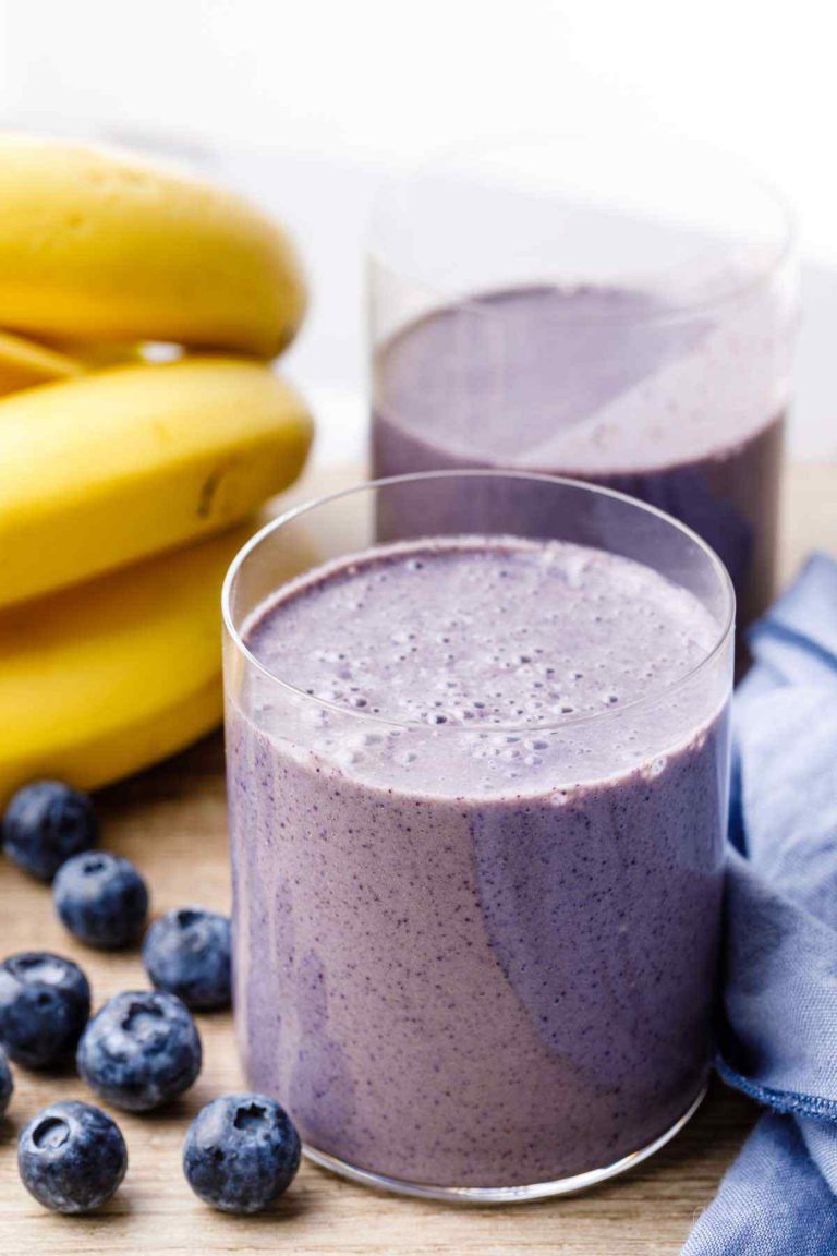 AntioxidantRich Blueberry Banana Smoothie for Heart Health Healthy Substitute