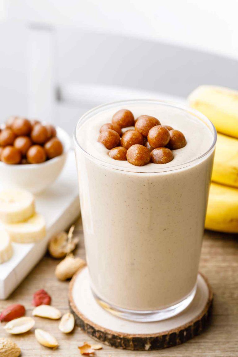 Peanut Butter Bomb Banana Smoothie (High Protein Recipe) Healthy