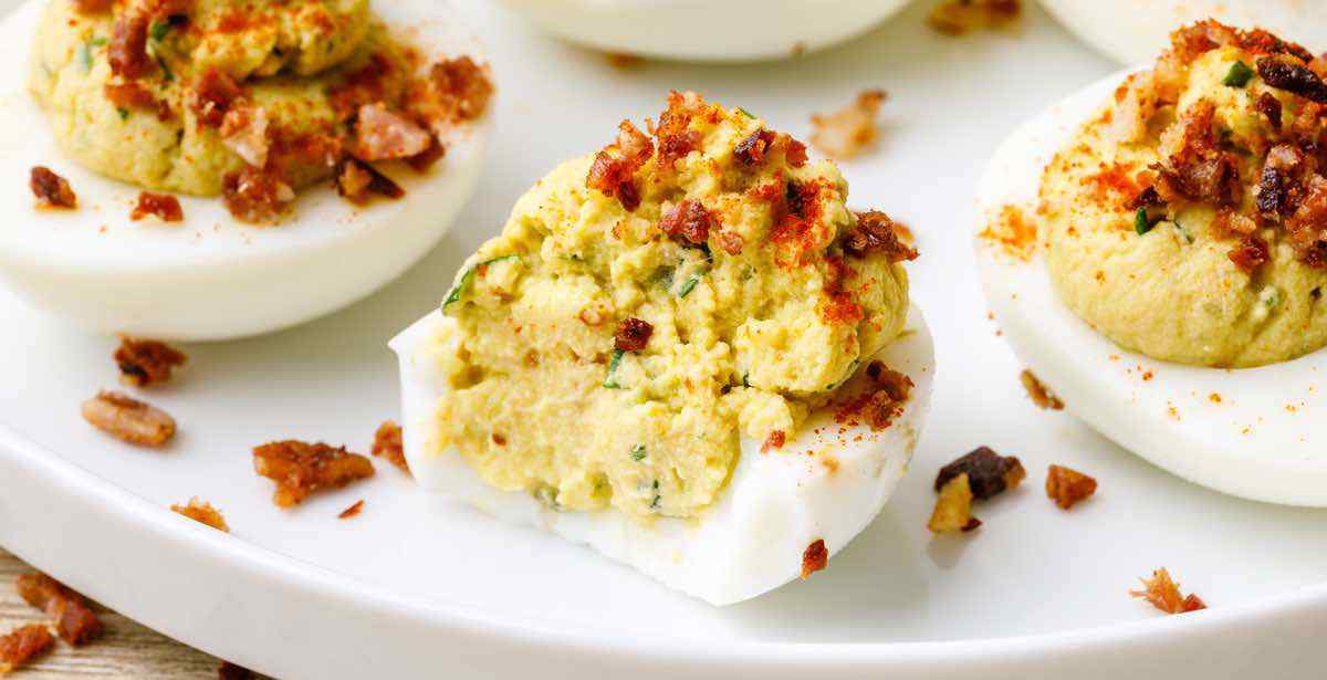 The Most Addictive 6 Ingredient Avocado Deviled Eggs (Yum ) Healthy