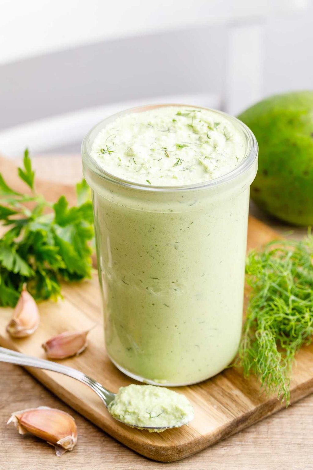 Healthy Avocado Ranch Salad Dressing (No Oil, No Eggs, No Mayo
