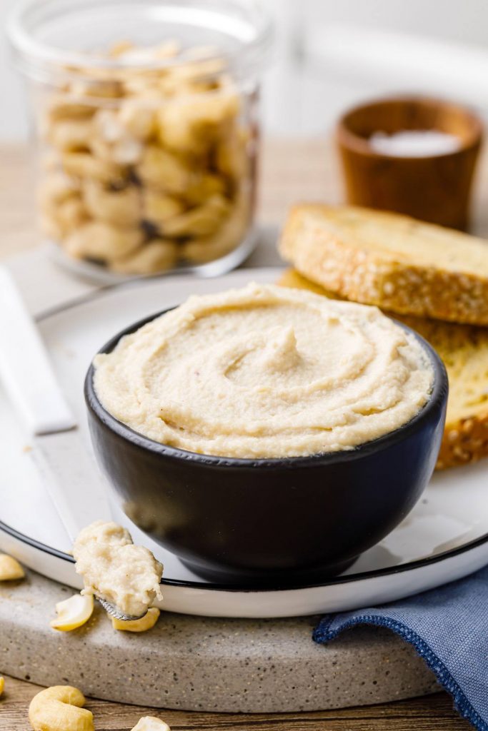 Super Creamy Vegan Cream Cheese Substitute (This is Incredible